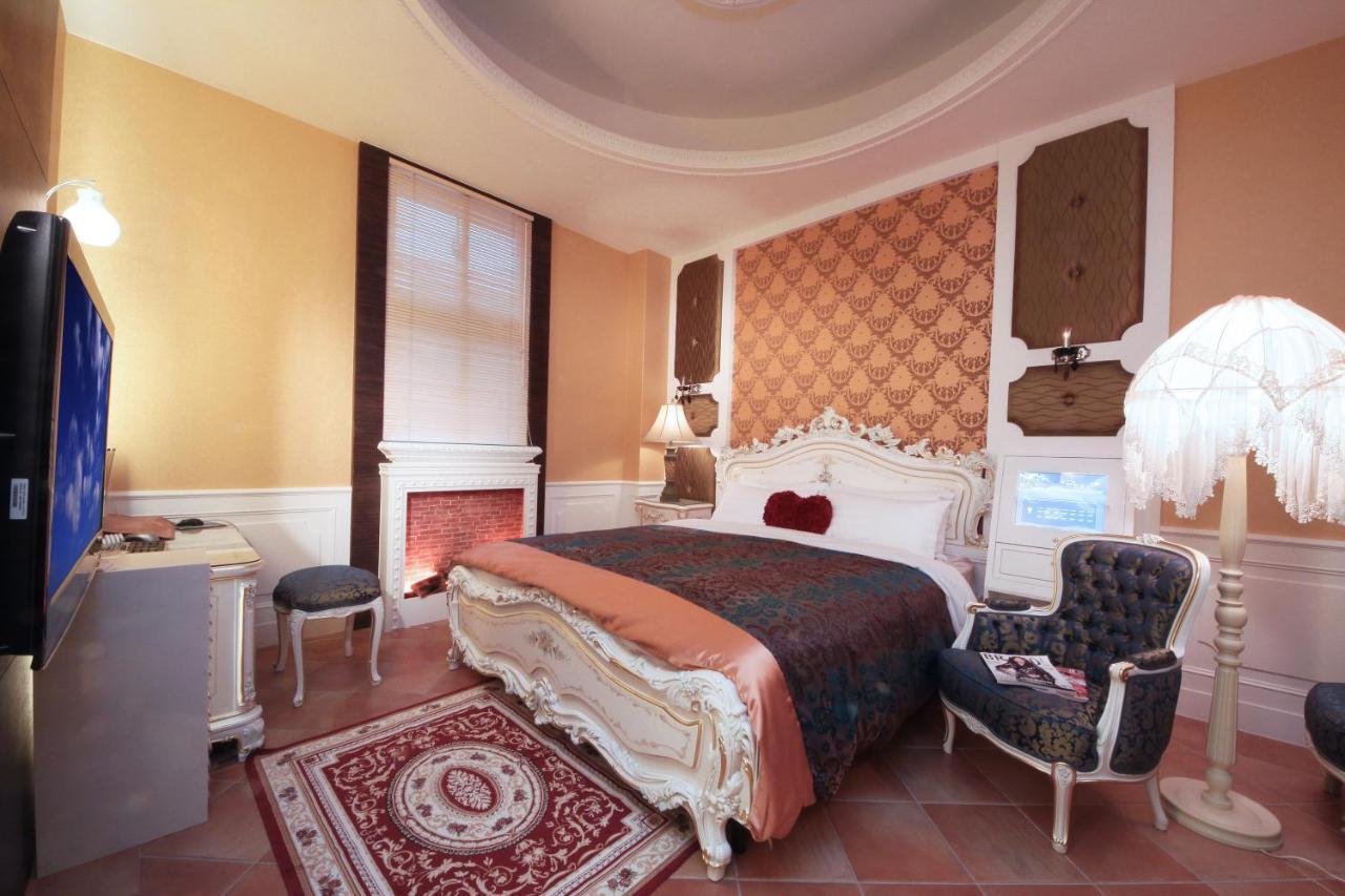 Luxembourg Hills Homestay Jiaoxi Extérieur photo
